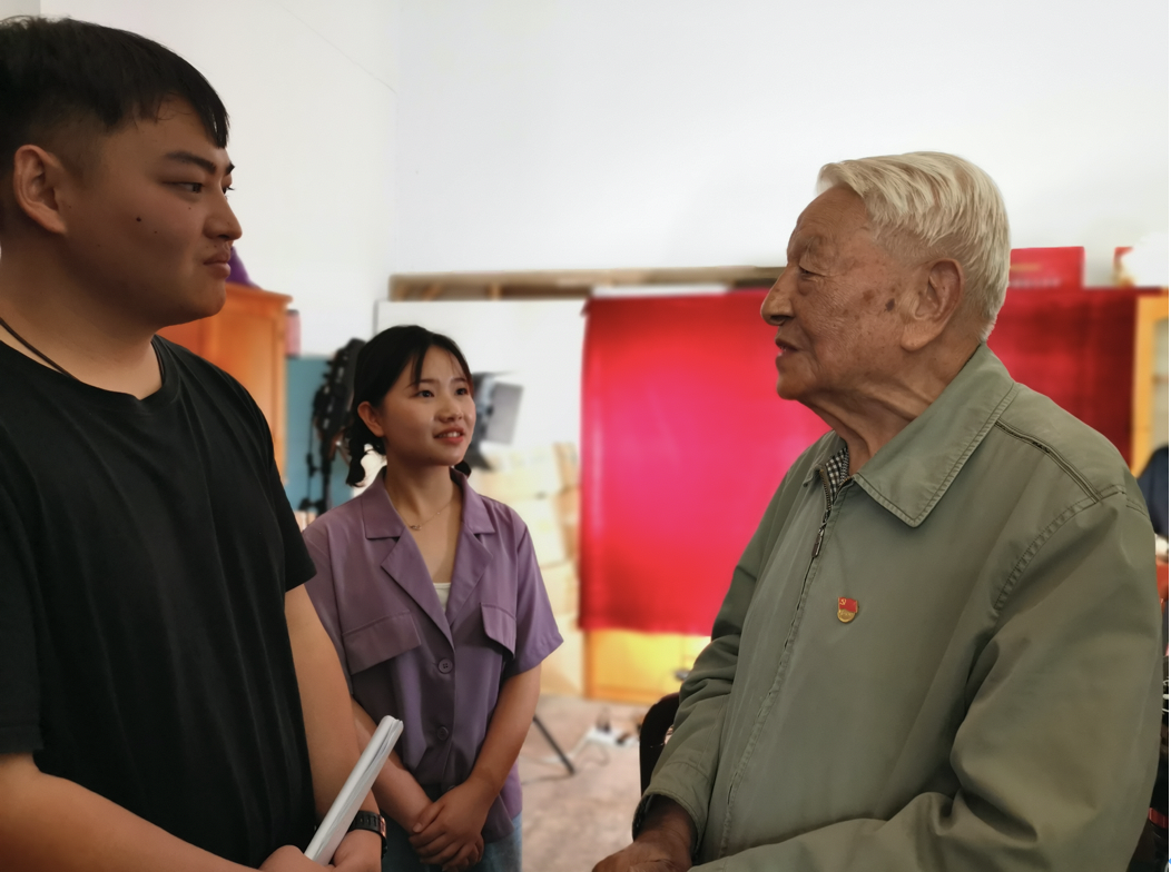 电影电视学院开展云南艺术学院老党员采访记录工作